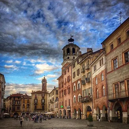 Διαμέρισμα Tranquillita Nel Centro Storico Di Savigliano